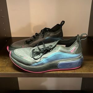Nike Air Max Dia Sneakers